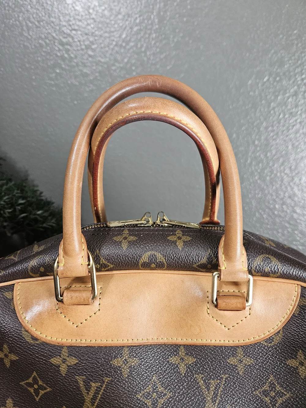 Authentic Louis Vuitton Vintage Deauville Monogram Canvas
